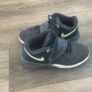 Nike Flytrap Sneaker